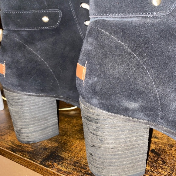 GOOD CONDITION DR SCHOLLS COZY LACE UP HEELED BOOTS size 11 FALL WINTER - Picture 8 of 10